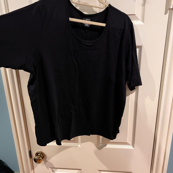 L.L. Bean Tops - LL Bean elbow sleeve tee.